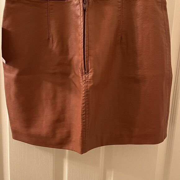 Free People Midnight Magic Mini Skirt Faux Leather Caramel Women's Size 6 NWT - Picture 11 of 12